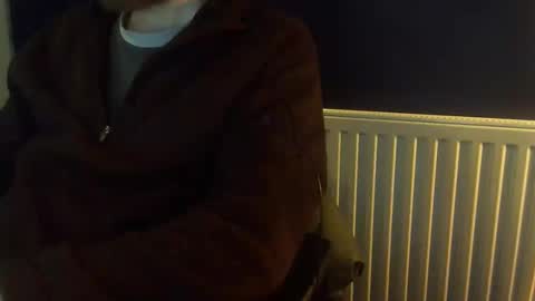 Snapshot of fns2011 chatting on 01/21/25, 09:46 fns2011 online show from 01/21/25, 09:46