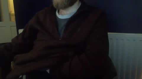 Snapshot of fns2011 chatting on 01/23/25, 10:32 fns2011 online show from 01/23/25, 10:32