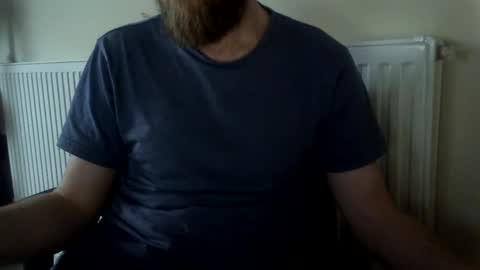 Snapshot of fns2011 chatting on 09/11/25, 01:44 fns2011 online show from 09/11/25, 01:44