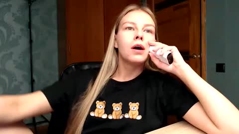 Snapshot of fofhcf chatting on 02/10/25, 06:56 Molli Ready for any play with you. Hottest show in pvt Help a student earn big tokens online show from 02/10/25, 06:56