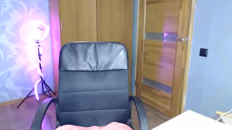 Snapshot of fofhcf chatting on 02/18/25, 05:53 Molli Ready for any play with you. Hottest show in pvt Help a student earn big tokens online show from 02/18/25, 05:53