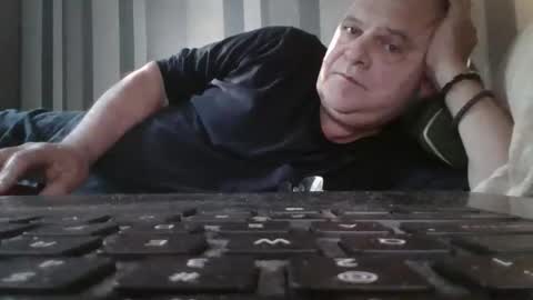 fofodi online show from 11/12/25, 11:21