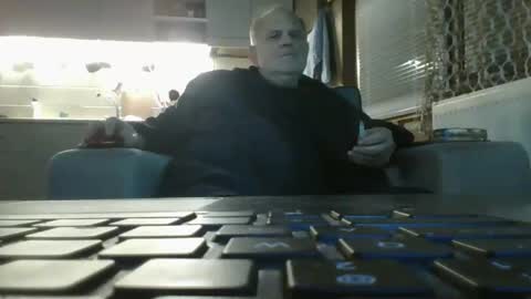 Snapshot of fofodi chatting on 01/11/26, 09:42 fofodi online show from 01/11/26, 09:42