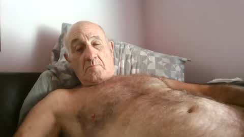 Snapshot of follador1001 chatting on 06/21/26, 11:13 follador1001 online show from 06/21/26, 11:13