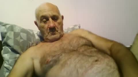 Snapshot of follador1001 chatting on 06/23/26, 07:34 follador1001 online show from 06/23/26, 07:34