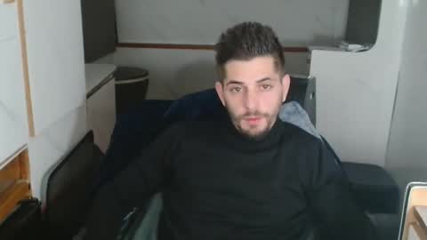 independent model online show from 11/26/25, 03:35