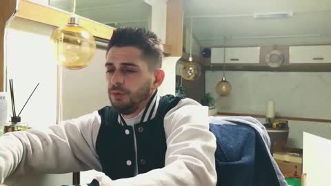 independent model online show from 03/29/26, 04:51