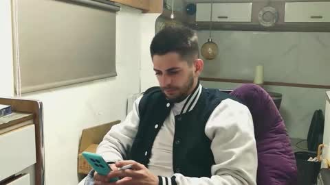 independent model online show from 04/02/26, 05:10