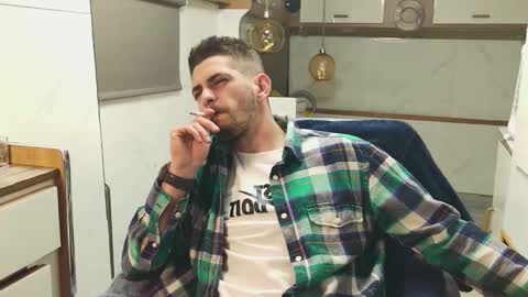 independent model online show from 04/28/26, 05:29