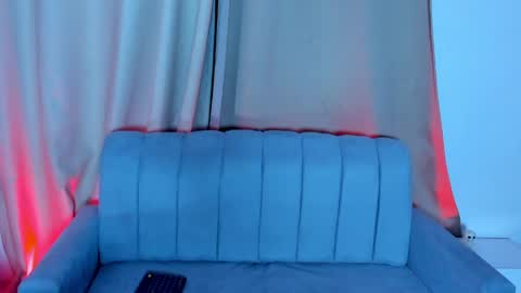 Snapshot of foniland_ chatting on 05/27/26, 01:57 Foni online show from 05/27/26, 01:57