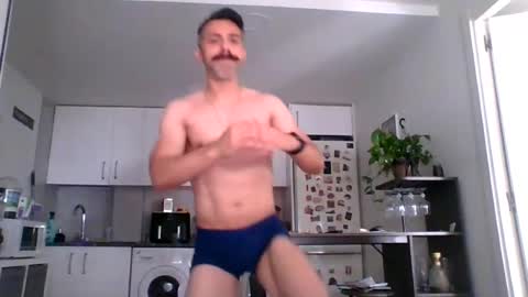 Snapshot of fonsi924 chatting on 07/19/26, 09:02 fonsi924 online show from 07/19/26, 09:02