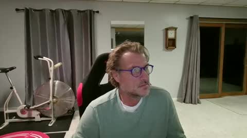 foodforcatfists online show from 12/04/25, 05:06