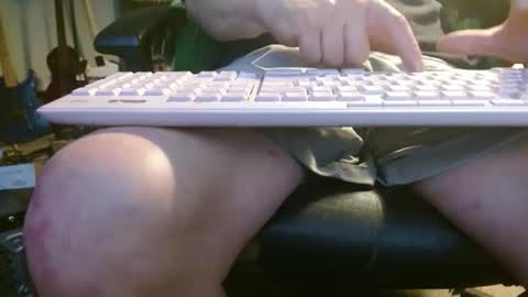 Snapshot of fooman103 chatting on 04/10/26, 06:07 Fooman1007 online show from 04/10/26, 06:07