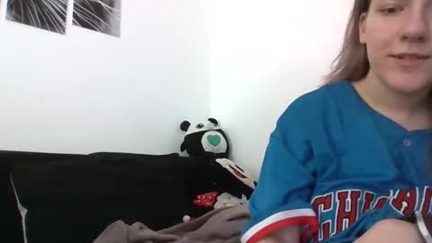 Snapshot of forbidden_doll chatting on 12/14/25, 07:58 Pussy Queen online show from 12/14/25, 07:58