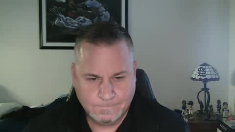 Snapshot of foreplayman22 chatting on 12/21/24, 10:40 foreplayman22 online show from 12/21/24, 10:40