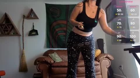 Snapshot of forestdarling chatting on 02/09/26, 07:29 forestdarling online show from 02/09/26, 07:29