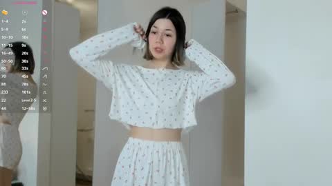 Snapshot of forestproject chatting on 09/21/25, 04:36 Flair online show from 09/21/25, 04:36