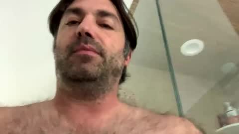 Snapshot of forevergoing chatting on 10/22/25, 02:50 forevergoing online show from 10/22/25, 02:50