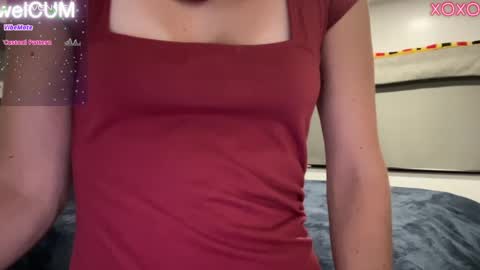 Elaine online show from 12/22/24, 01:45