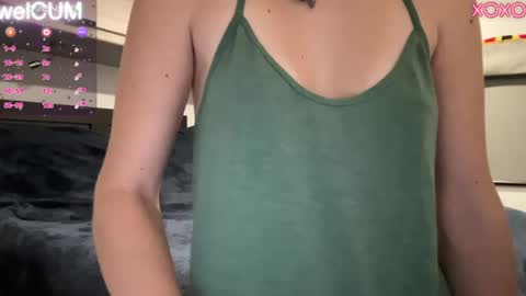 Elaine online show from 02/19/25, 02:01