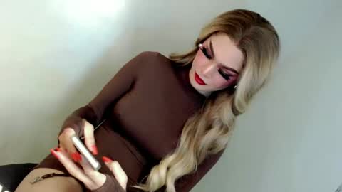 KHATRINA STACIE MARIE online show from 12/03/24, 08:50