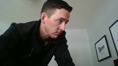 Snapshot of forthie4 chatting on 02/19/25, 05:27 Forthie4 online show from 02/19/25, 05:27