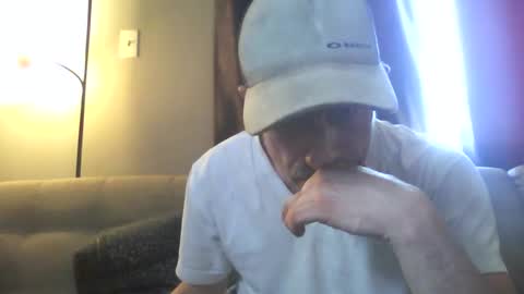 fouraide42 online show from 12/13/24, 01:22