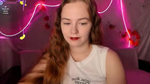 Snapshot of fox_lisaaa chatting on 11/23/25, 05:02 Lisa online show from 11/23/25, 05:02