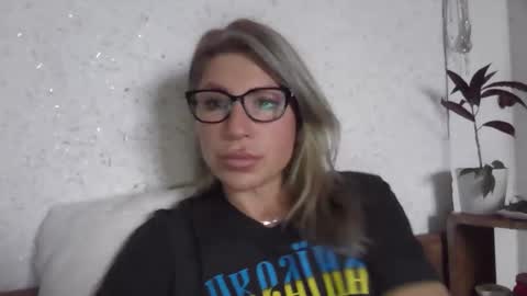 fox_red_lady7 online show from 01/10/26, 12:51