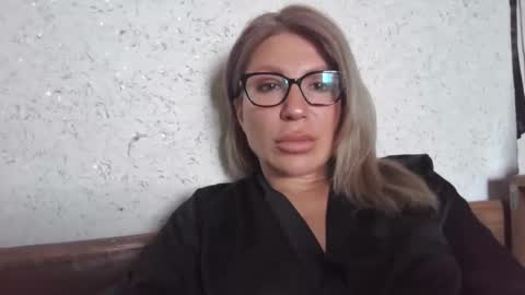 fox_red_lady7 online show from 03/27/26, 08:26