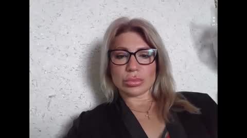 fox_red_lady7 online show from 04/06/26, 06:14