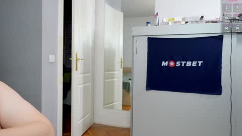 CUSTOM PHOTOS AND VIDEOS -  online show from 12/06/24, 02:49