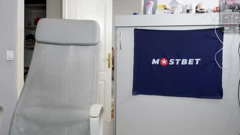 CUSTOM PHOTOS AND VIDEOS -  online show from 12/08/24, 02:09