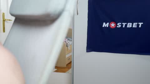 CUSTOM PHOTOS AND VIDEOS -  online show from 01/12/25, 11:17