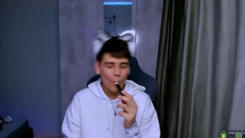 Foxicfu online show from 02/10/25, 12:50