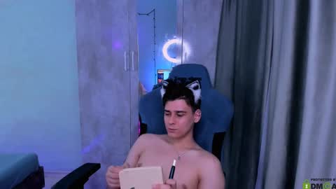 Foxicfu online show from 03/07/25, 03:39