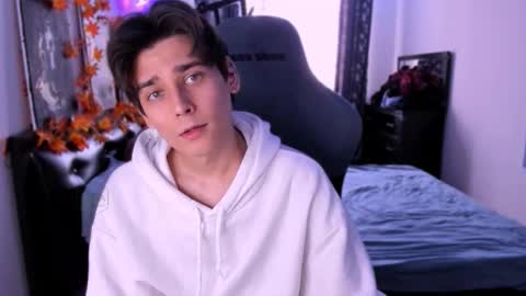 Foxicfu online show from 12/22/25, 08:55