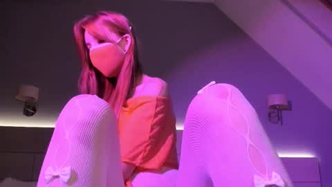 Hello world Feel free to follow  online show from 10/14/25, 04:30