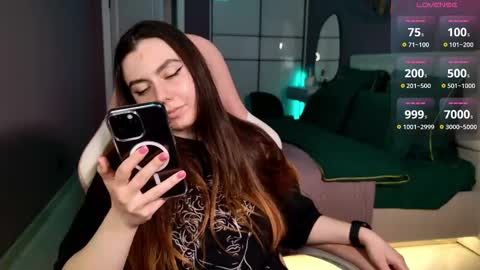 Snapshot of foxohlove chatting on 03/09/25, 06:43 Foxy online show from 03/09/25, 06:43