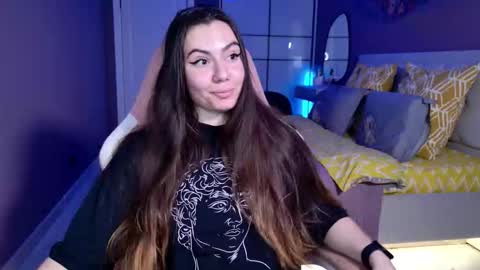 Snapshot of foxohlove chatting on 09/22/25, 04:42 Foxy online show from 09/22/25, 04:42