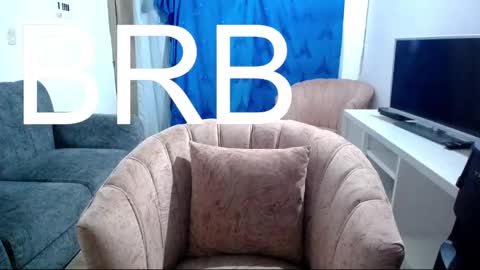 Snapshot of foxvalerin chatting on 02/19/25, 12:14 Valerin. online show from 02/19/25, 12:14