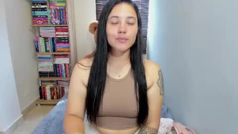 Snapshot of foxwen chatting on 07/21/26, 01:46 wen. online show from 07/21/26, 01:46