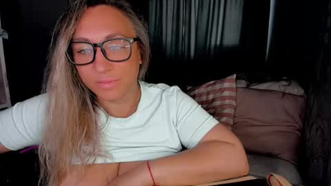 Kris online show from 10/01/25, 01:00