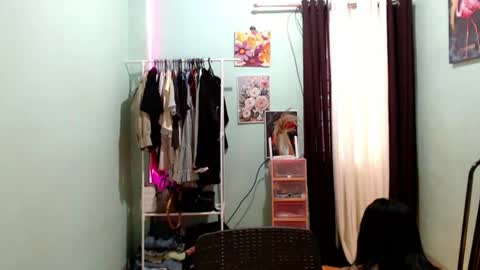 Snapshot of foxxygirly_ chatting on 07/10/26, 05:23 Eva Violet online show from 07/10/26, 05:23