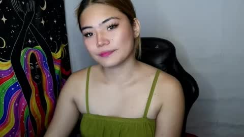 Snapshot of foxxypennyx chatting on 07/30/26, 08:08 Cheska online show from 07/30/26, 08:08