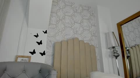 Snapshot of foxy200__ chatting on 02/05/25, 11:06 Foxy online show from 02/05/25, 11:06