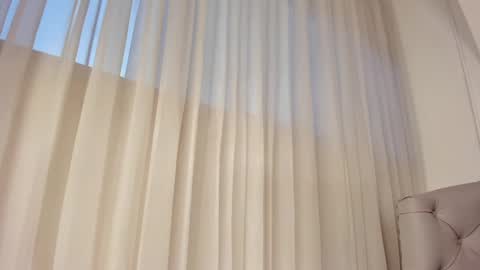 Snapshot of foxy200__ chatting on 02/14/25, 11:09 Foxy online show from 02/14/25, 11:09