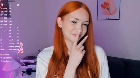 Snapshot of foxy_blush chatting on 12/22/25, 07:33 Eva online show from 12/22/25, 07:33