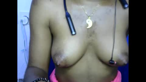Snapshot of foxy_candy01 chatting on 04/12/26, 11:54 foxy_candy01 online show from 04/12/26, 11:54
