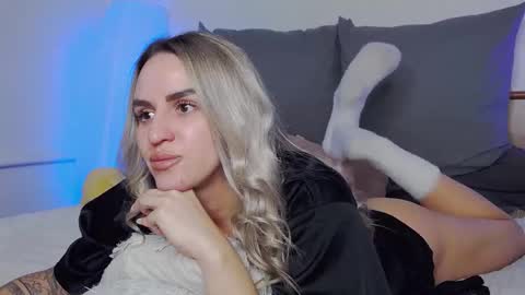 Snapshot of foxy_kimmi chatting on 12/03/25, 07:05 Foxy Kimmi online show from 12/03/25, 07:05